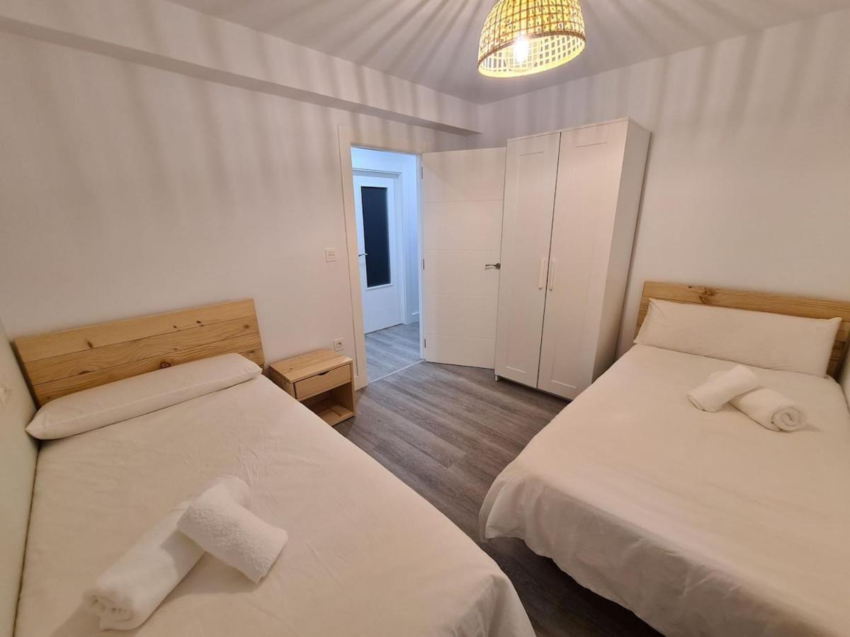 124A Apartamento Moderno 3 Habitaciones ヒホン エクステリア 写真